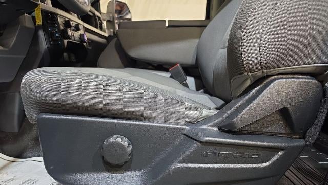 2025 Ford F-350 Super Duty Platinum