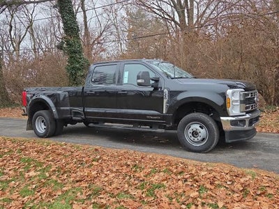 2025 Ford F-350 Super Duty 4X4 XLT 4DR Crew Cab 8 FT. LB DRW Pickup