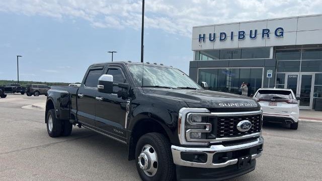 Preowned 2025 Ford F-350 Super Duty Platinum for Sale