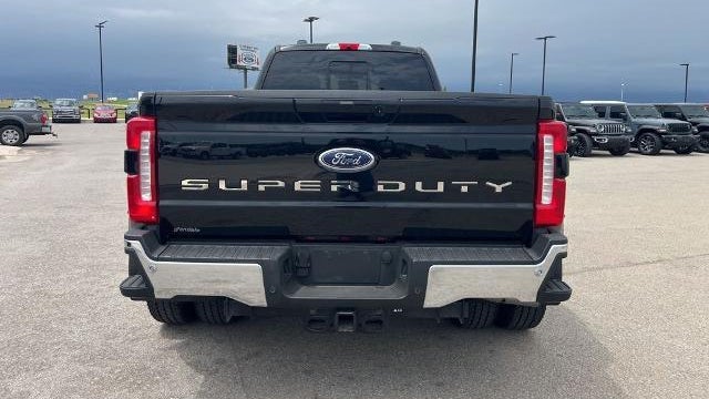 2025 Ford F-350 Super Duty Platinum
