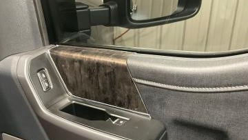 2025 Ford F-350 Super Duty Platinum