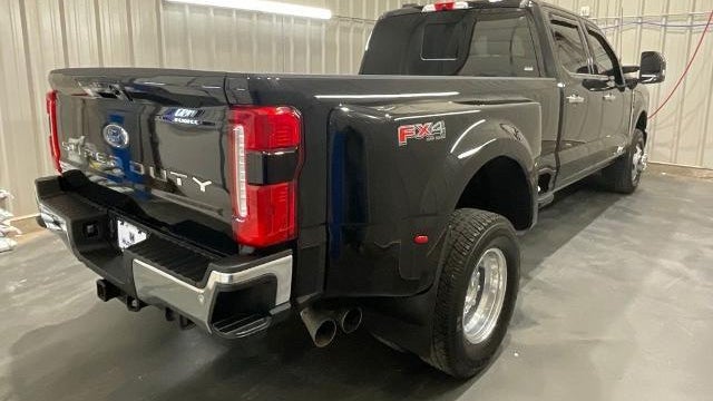 2025 Ford F-350 Super Duty Platinum
