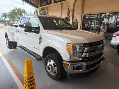 2017 Ford F-350 Super Duty 4X4 Lariat 4DR Crew Cab 8 FT. LB DRW Pickup