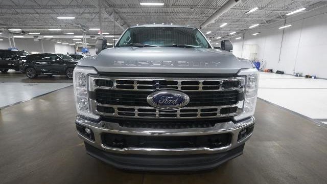2023 Ford F-350 Super Duty Platinum