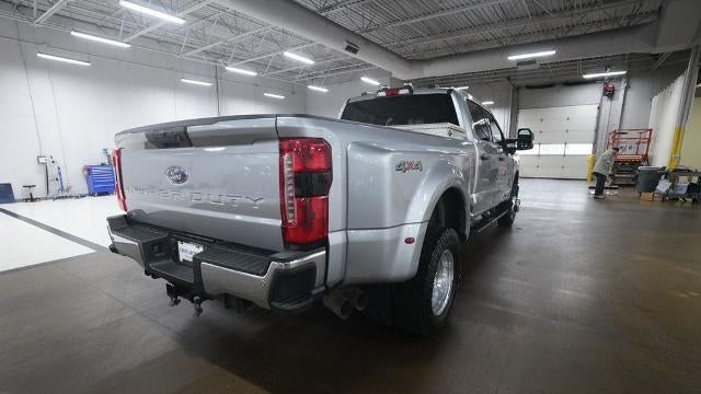 2023 Ford F-350 Super Duty Platinum