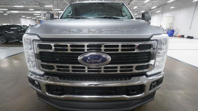 2023 Ford F-350 Super Duty Platinum