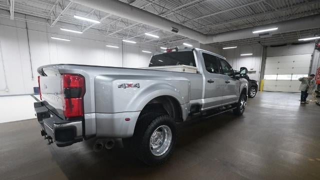 2023 Ford F-350 Super Duty Platinum