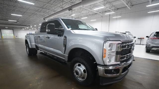 2023 Ford F-350 Super Duty Platinum