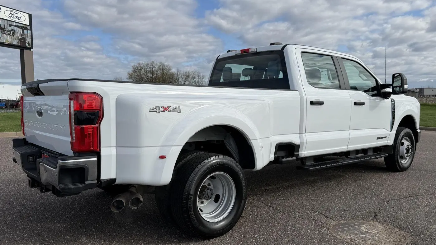 2023 Ford F-350 Super Duty King Ranch
