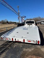 2025 F-350 Super Duty Thumbnail 3