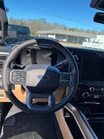 2025 F-350 Super Duty Thumbnail 15