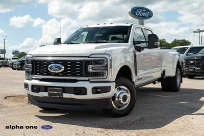 2025 Ford F-350 Super Duty 4X4 Platinum 4DR Crew Cab 8 FT. LB DRW Pickup