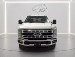 2025 F-350 Super Duty Thumbnail 2