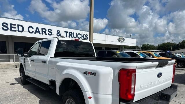 2025 Ford F-350 Super Duty Platinum