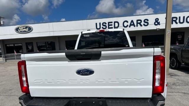 2025 Ford F-350 Super Duty Platinum