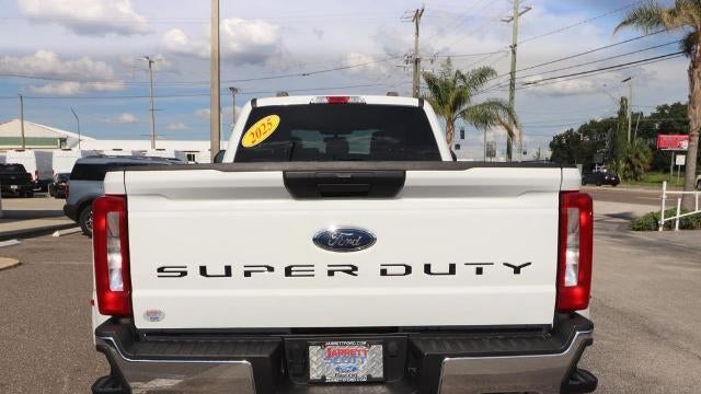 2025 Ford F-350 Super Duty Platinum