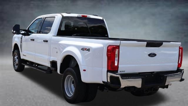 2025 Ford F-350 Super Duty Platinum