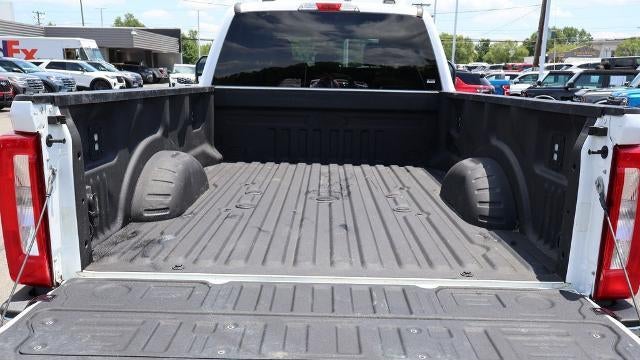 2025 Ford F-350 Super Duty Platinum