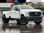 2025 F-350 Super Duty Thumbnail 1