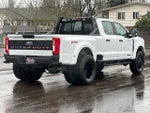 2025 F-350 Super Duty Thumbnail 3