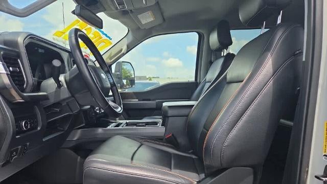 2025 Ford F-350 Super Duty XLT