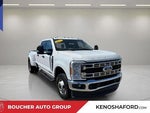 2025 F-350 Super Duty Thumbnail 3