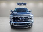 2025 F-350 Super Duty Thumbnail 3