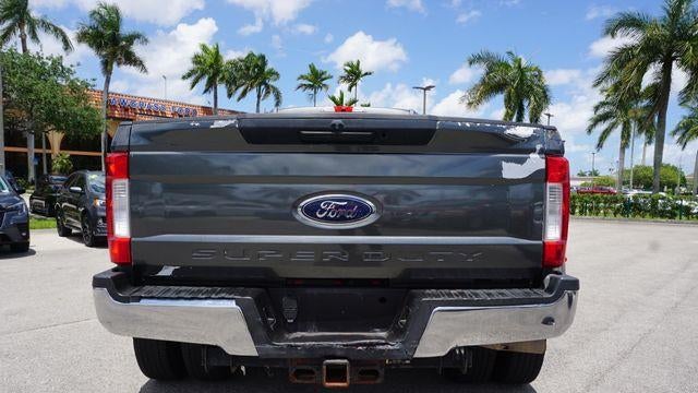 2017 Ford F-350 Super Duty XLT