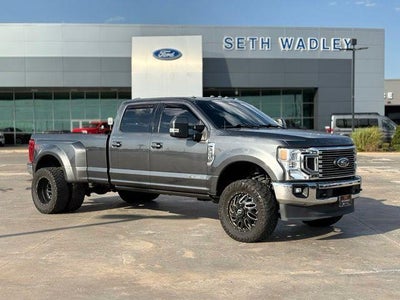 2020 Ford F-350 Super Duty 4X4 Lariat 4DR Crew Cab 8 FT. LB DRW Pickup