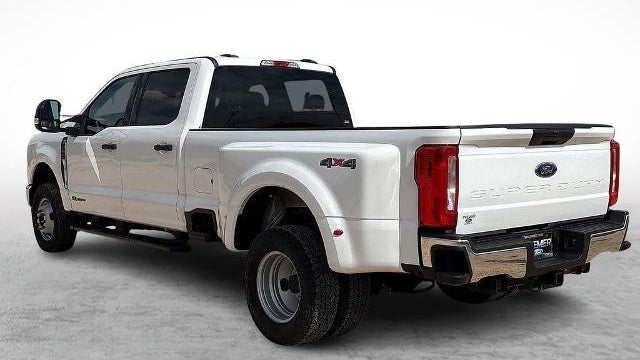 2025 Ford F-350 Super Duty Lariat