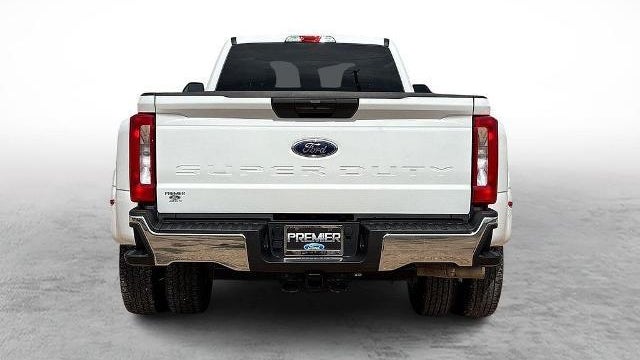 2025 Ford F-350 Super Duty Lariat