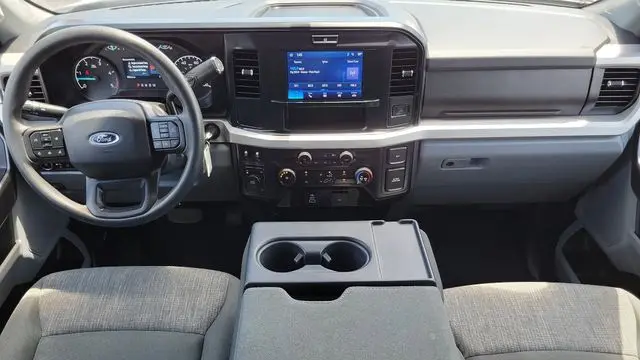 2026 Ford F-350 Super Duty XLT