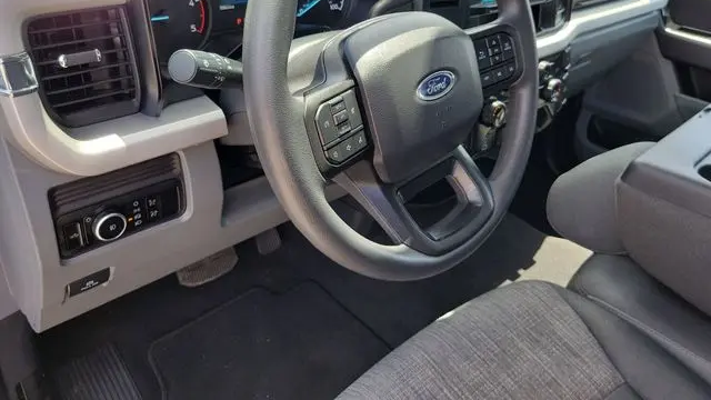 2026 Ford F-350 Super Duty XLT