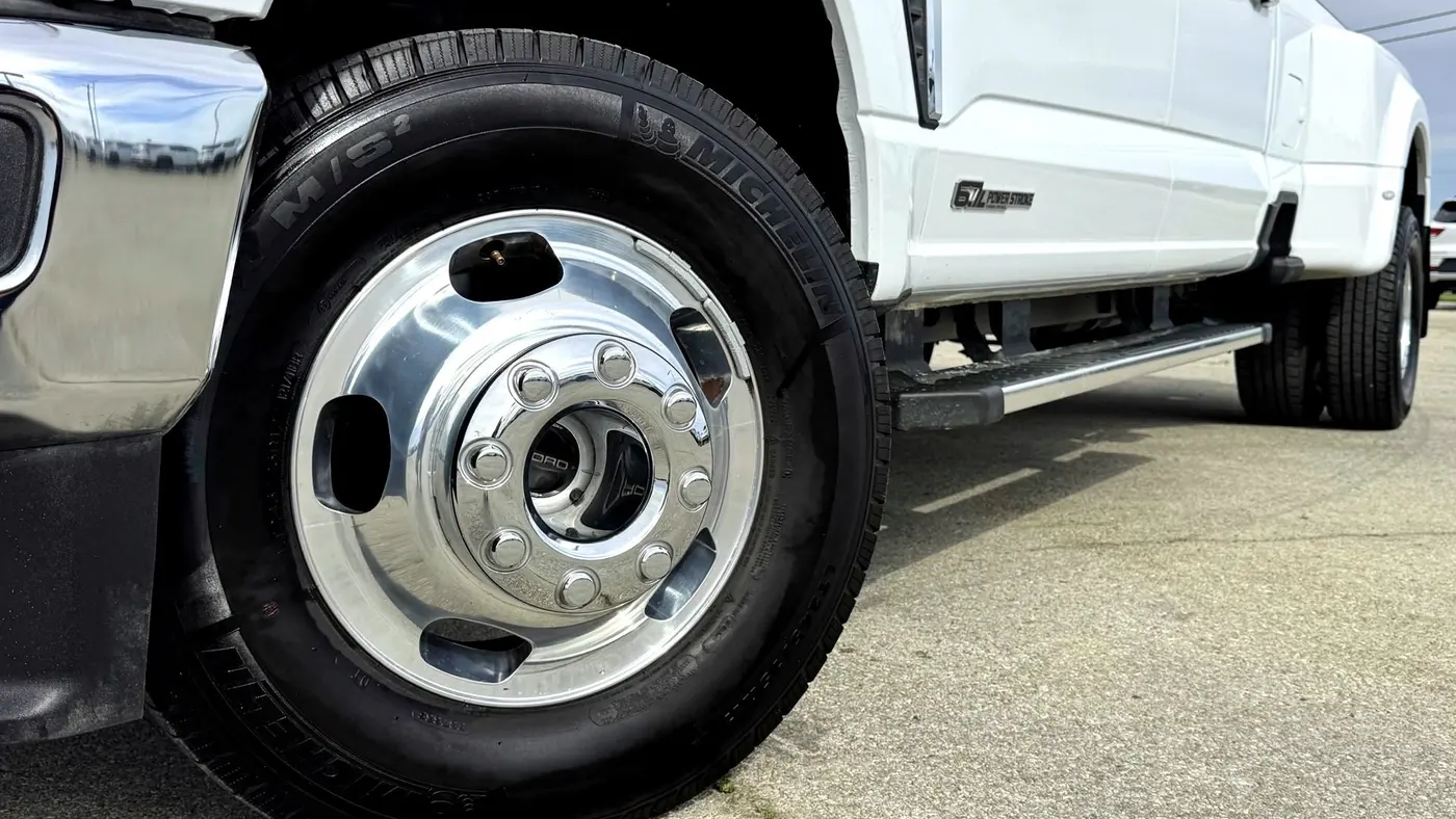 2026 Ford F-350 Super Duty XLT