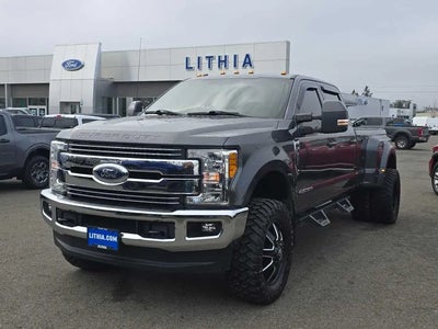 2017 Ford F-350 Super Duty 4X4 Lariat 4DR Crew Cab 8 FT. LB DRW Pickup