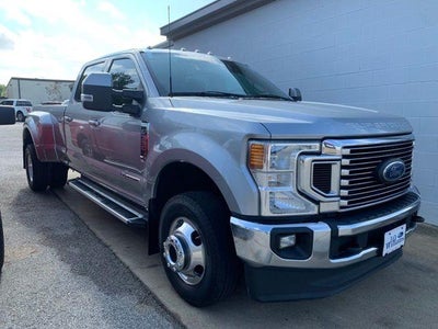 2022 Ford F-350 Super Duty 4X4 Lariat 4DR Crew Cab 8 FT. LB DRW Pickup