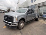 2024 F-350 Super Duty Thumbnail 2