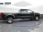 2025 F-350 Super Duty Thumbnail 3
