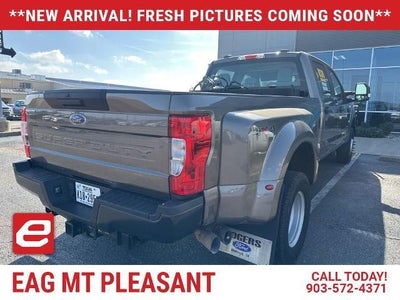 2022 Ford F-350 Super Duty 4X4 Limited 4DR Crew Cab 8 FT. LB DRW Pickup