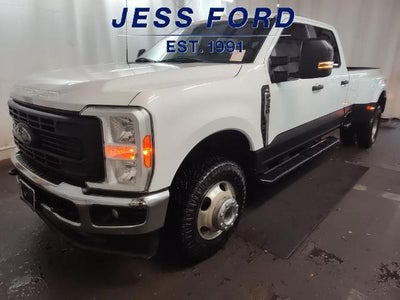 2023 Ford F-350 Super Duty 4X4 XL 4DR Crew Cab 8 FT. LB DRW Pickup