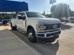 2023 F-350 Super Duty Thumbnail 2