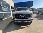 2023 F-350 Super Duty Thumbnail 3