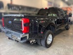 2023 F-350 Super Duty Thumbnail 2