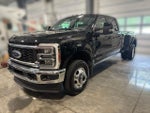 2023 F-350 Super Duty Thumbnail 4