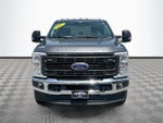 2025 F-350 Super Duty Thumbnail 2