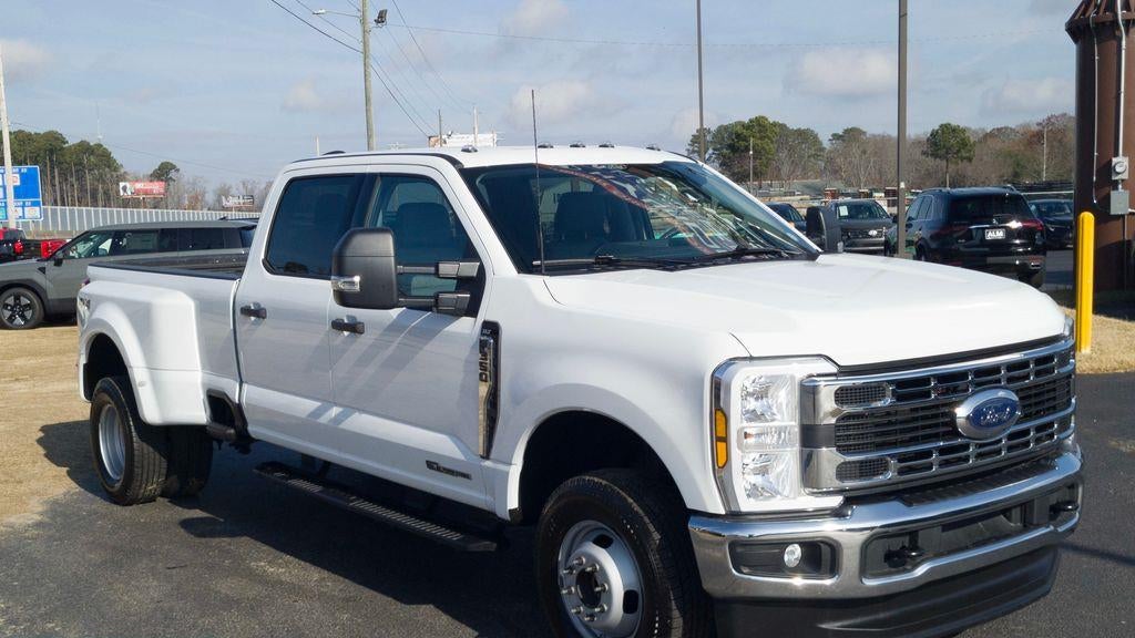 2025 Ford F-350 Super Duty XLT