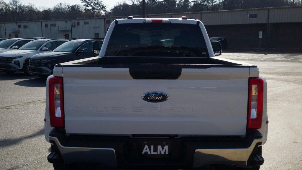 2025 Ford F-350 Super Duty XLT
