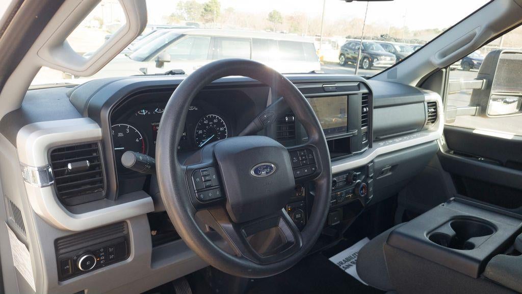 2025 Ford F-350 Super Duty XLT