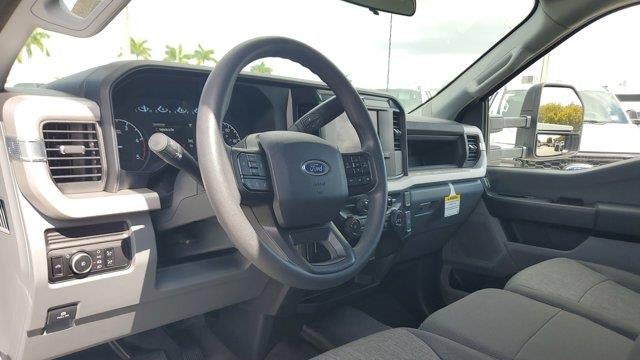 2025 Ford F-350 Super Duty King Ranch