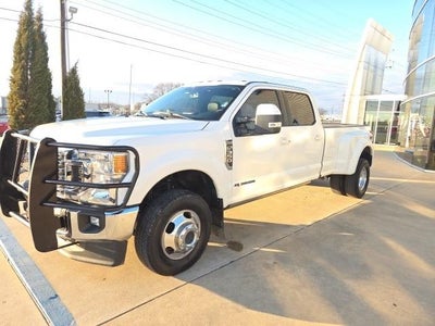 2022 Ford F-350 Super Duty 4X4 Lariat 4DR Crew Cab 8 FT. LB DRW Pickup